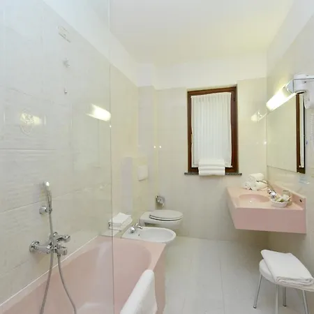 Hotel La Rocca Sport & Benessere 3*