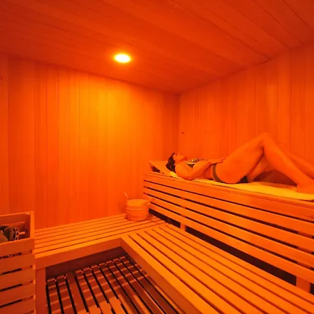 拉罗卡斯波特斑纳斯里酒店 3* 夏特林